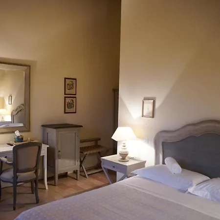 Parco Di Montebello Farm stay *