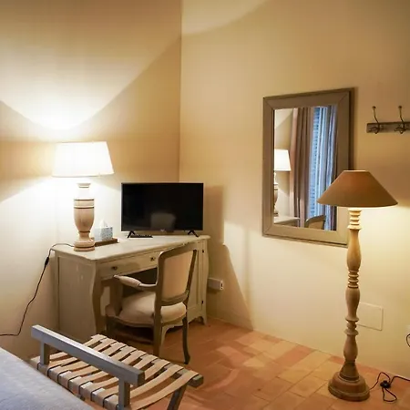 Parco Di Montebello Farm stay *