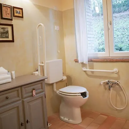 Parco Di Montebello בית חווה *