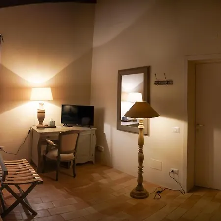 Parco Di Montebello Farm stay