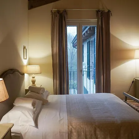 Parco Di Montebello Farm stay *