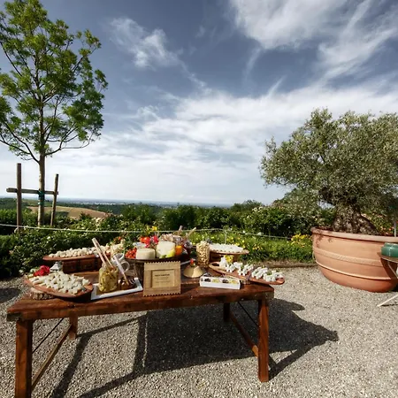 مزرعة للإقامة Parco Di Montebello