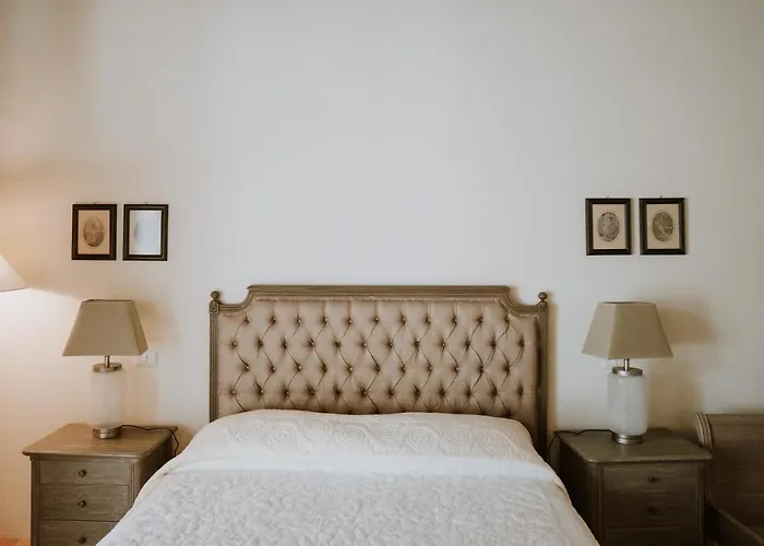 Parco Di Montebello Lantgård *