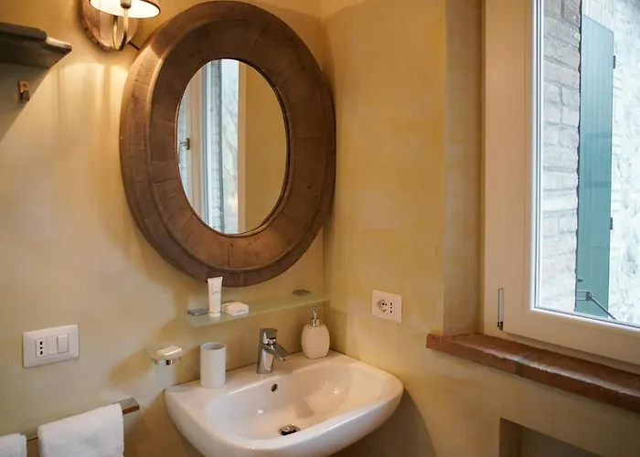 Parco Di Montebello *